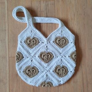 Crochet Hearts Tote Bag (white & beige)